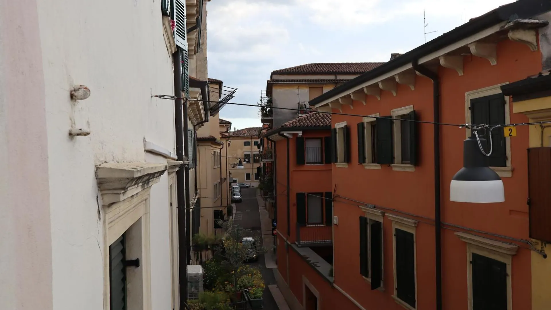 Casa Milu - Vicolo Satiro, Old Town Apartment Verona